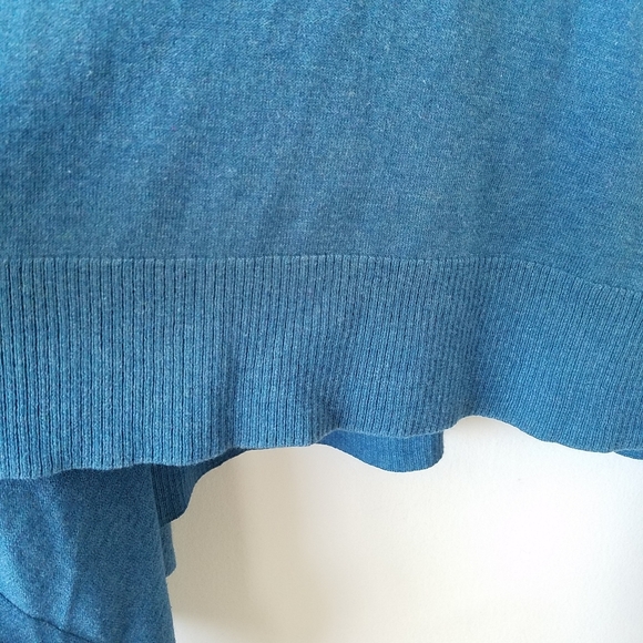 LOGO Lori Goldstein Cotton Cashmere V-neck Asymmetrical Sweater, 1X - Picture 6 of 9